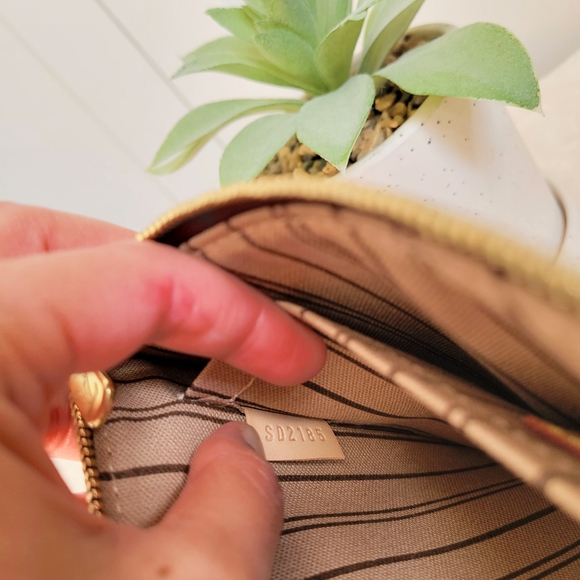 🍁 LOUIS VUITTON Neverfull Monogram GM/MM Clutch/ Wristlet/ Crossbody - Picture 14 of 16